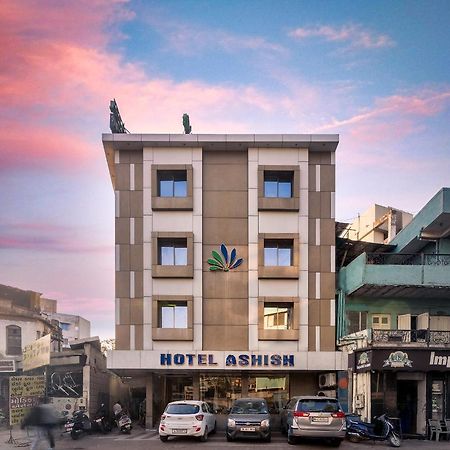 Hotel Ashish Ahmedabad Exterior foto