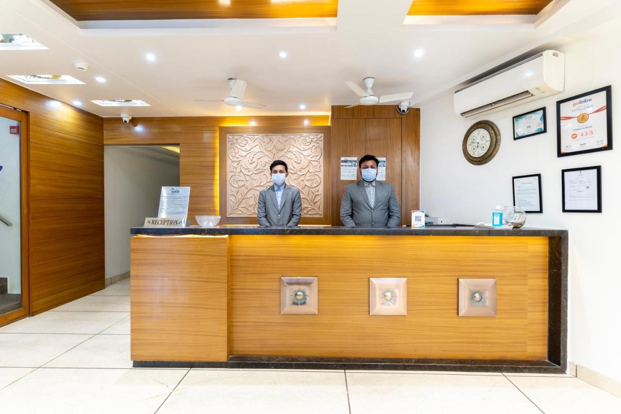 Hotel Ashish Ahmedabad Exterior foto