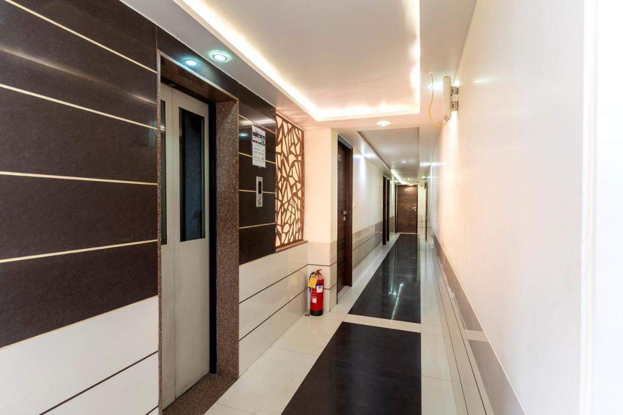 Hotel Ashish Ahmedabad Exterior foto