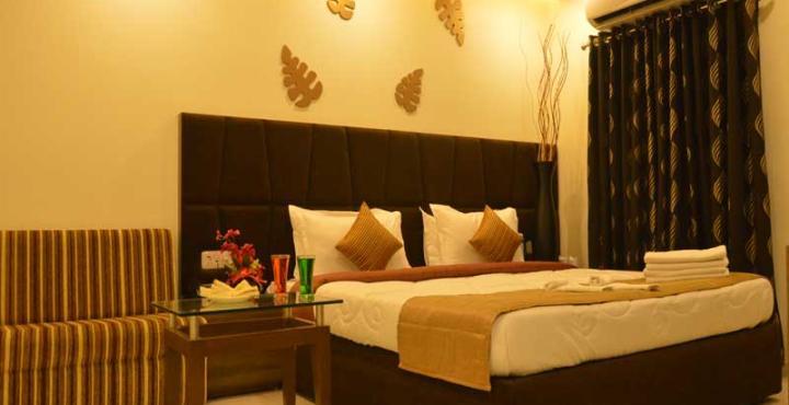 Hotel Ashish Ahmedabad Exterior foto